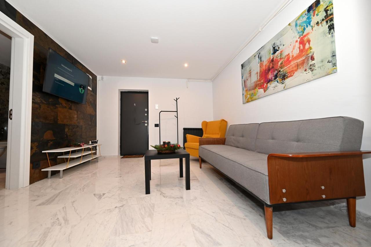 R&B Apartments Predeal Buitenkant foto