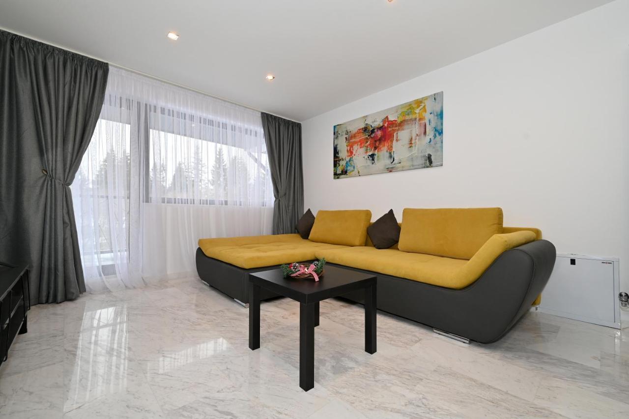 R&B Apartments Predeal Buitenkant foto