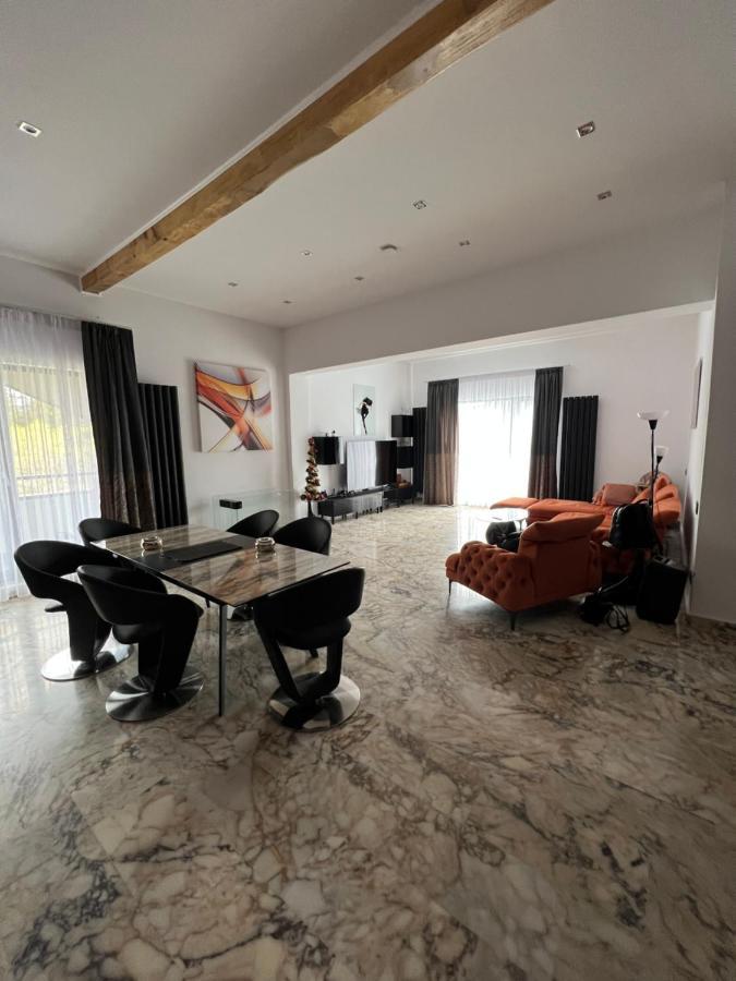 R&B Apartments Predeal Buitenkant foto